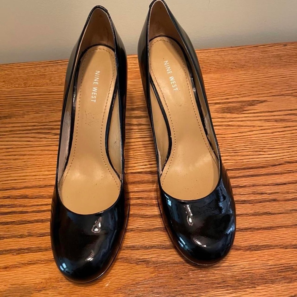 Nine west patent black heels sz 12